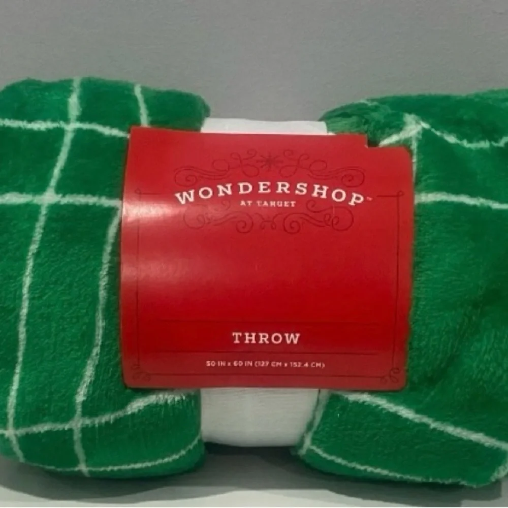 Wondershop Green and White Plaid Throw Blanket